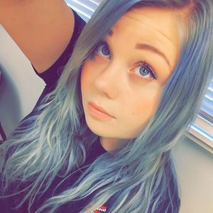 Meet your Posher, Abigail